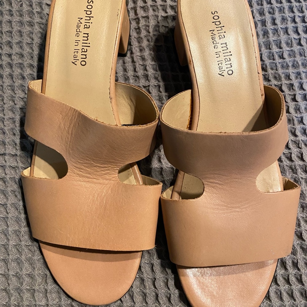 Tan Leather Sandals with Minimalist Design
